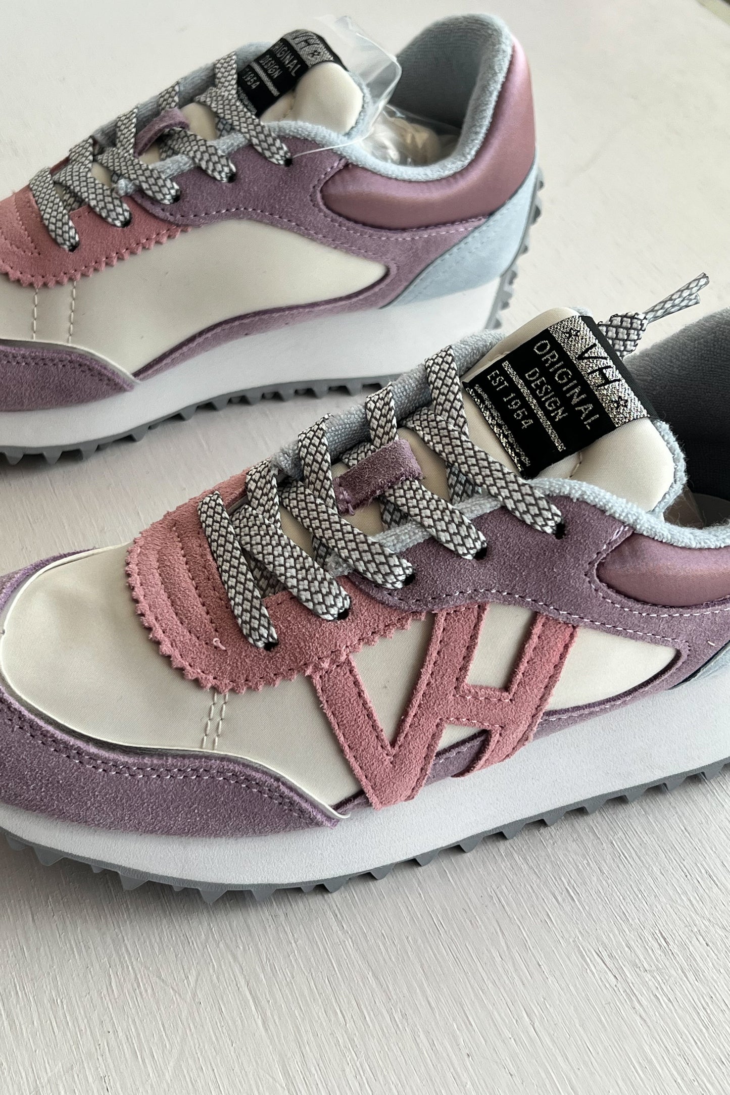 VINTAGE HAVANA | COSMIC 40 PURPLE/PINK/BLUE SNEAKER