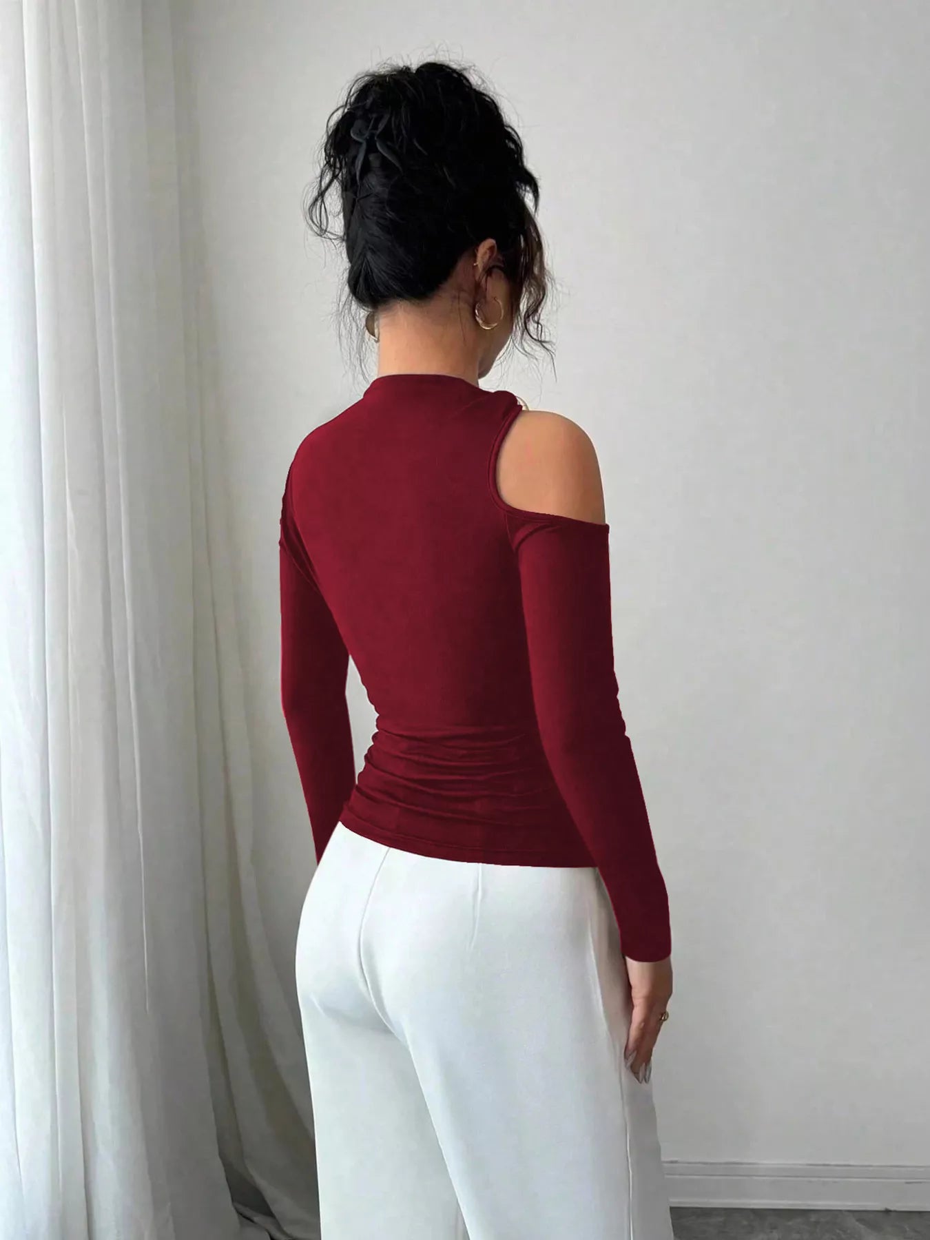 Cutout One-Shoulder Long Sleeve T-Shirt