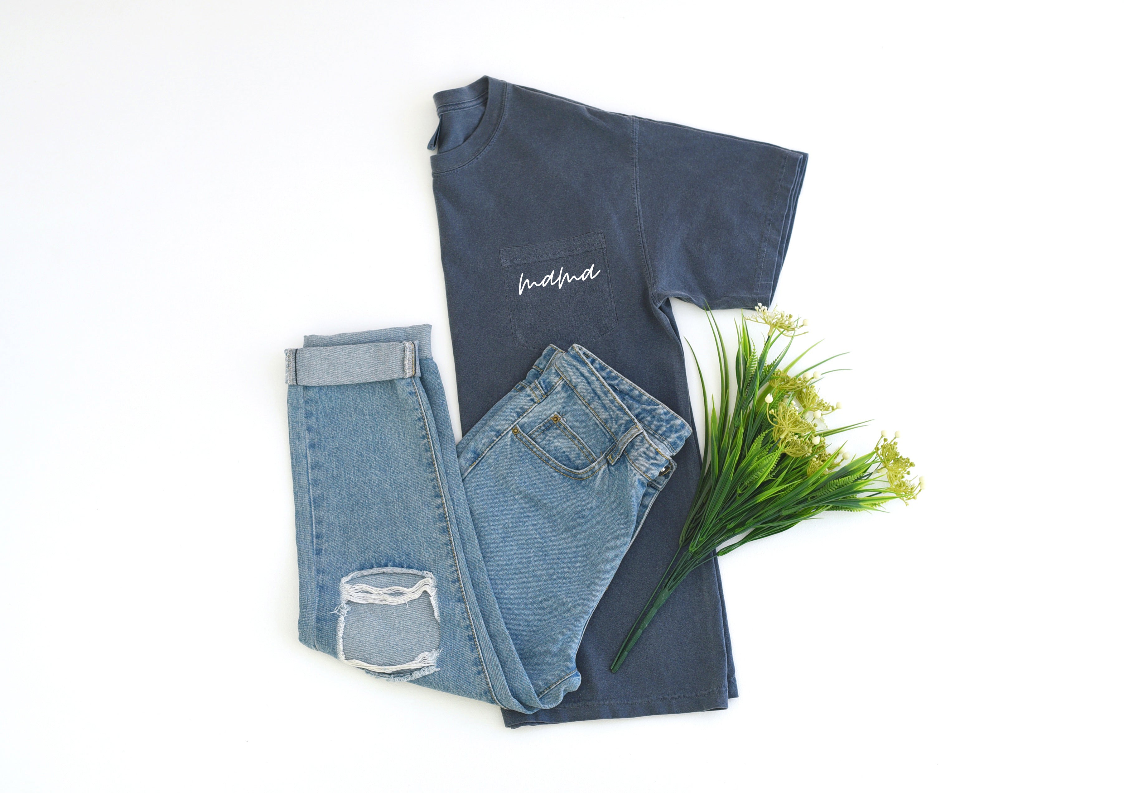 Mama Comfort Colors Pocket T Shirt (Cursive 1)
