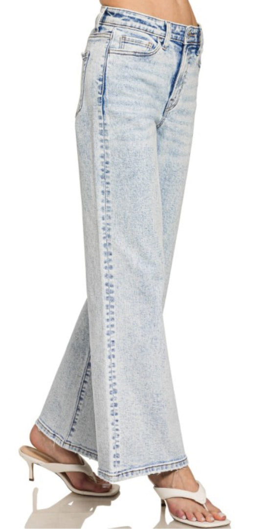 ZENANA wide leg mid-rise light wash jeans - Pre-order closes 8/22