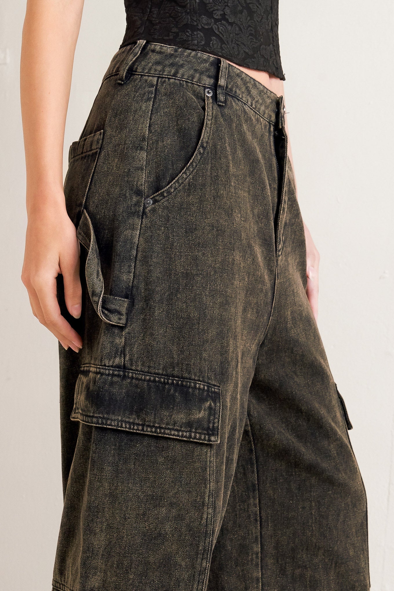 CAN'T BLAME ME GARGO DENIM PANTS