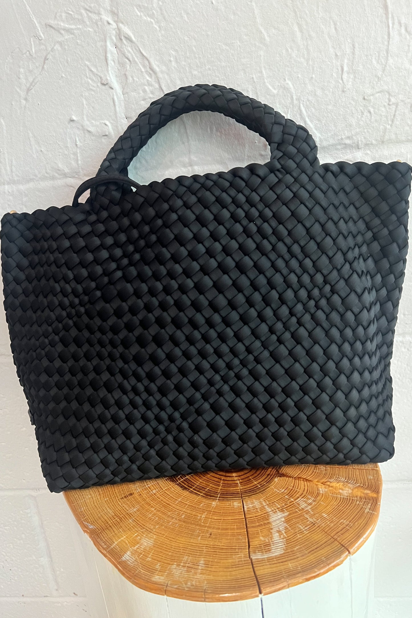 Lily Woven Neoprene Tote with Pouch - Black