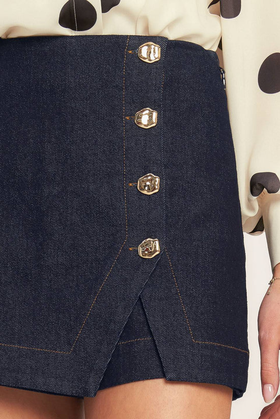 MODERN FEMININE DENIM SKORT