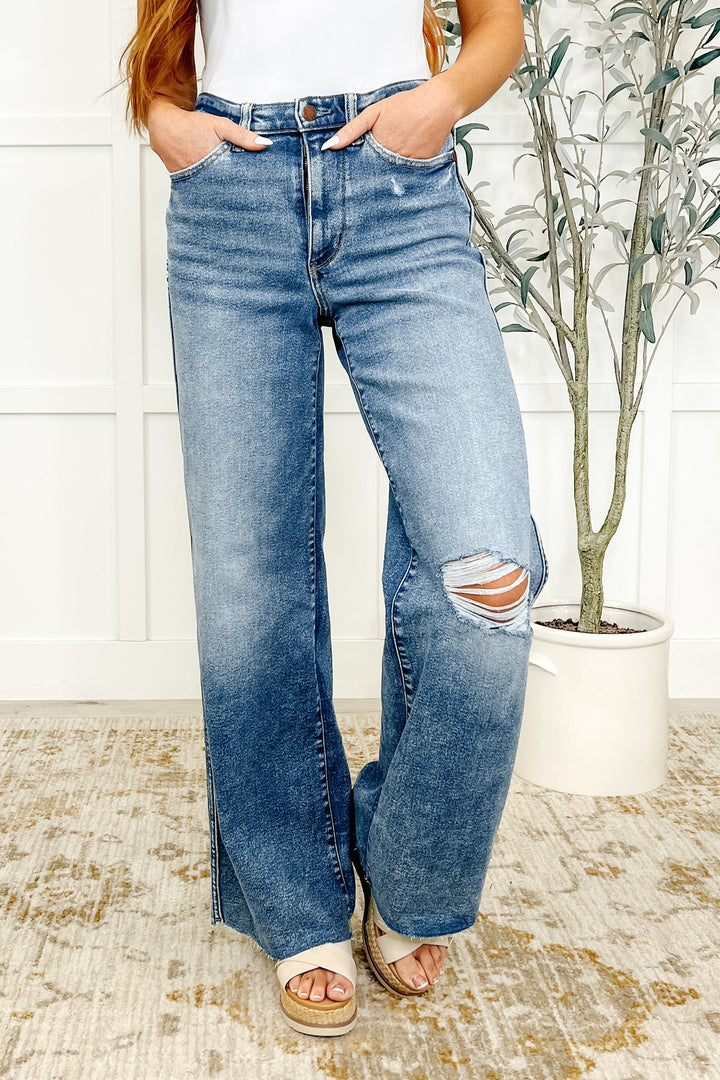 JUDY BLUE | High Rise Vintage Wash Distressed Wide Leg Jeans