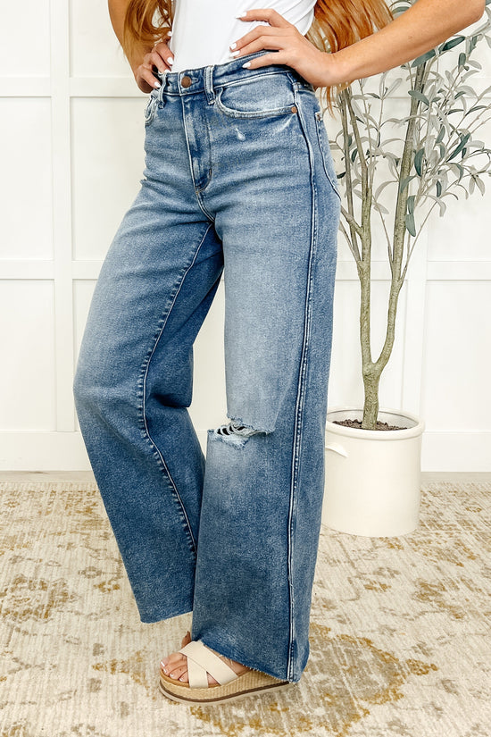 JUDY BLUE | High Rise Vintage Wash Distressed Wide Leg Jeans